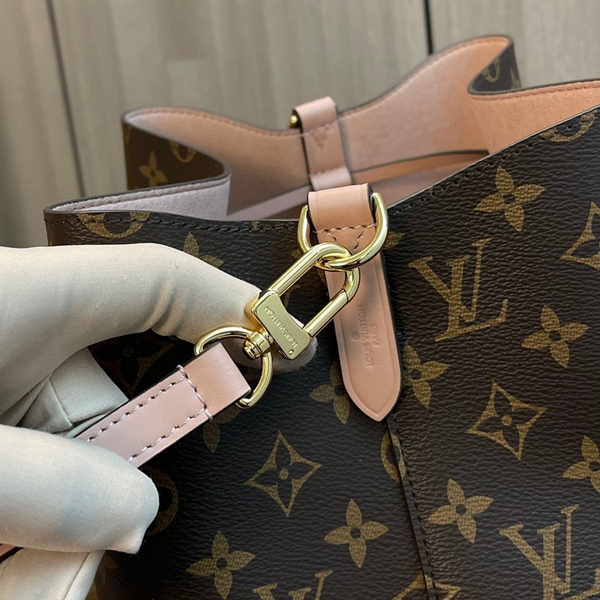 ルイヴィトンバッグ細部ディテール